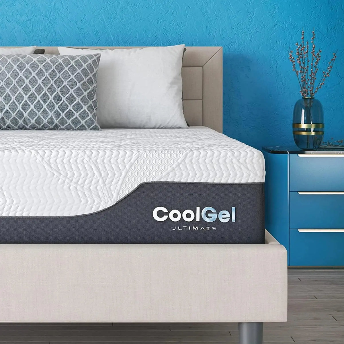 COOL GEL Chill Memory Foam 14-Inch Mattress with Pillow - CertiPUR-US Certified, Mattress in a Box, Full, White